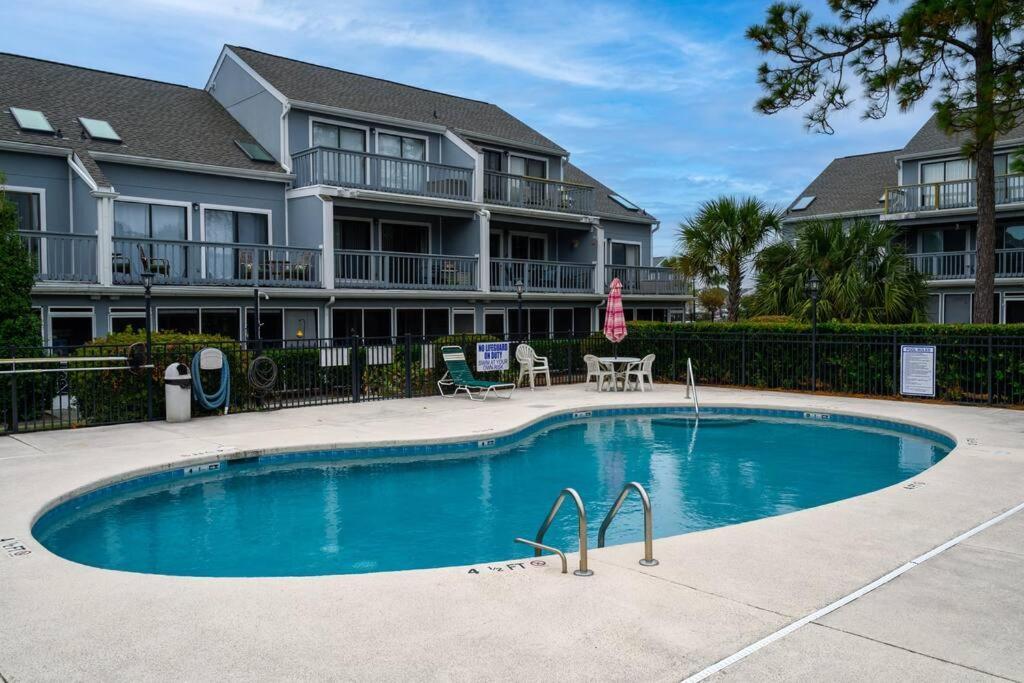 Poolside Condo In Surfside Beach Миртл-Бич Экстерьер фото